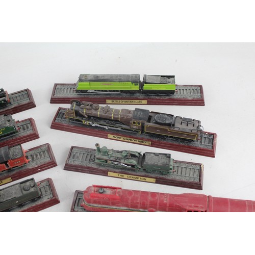 441 - 15 xVintage Model Display Locomotives Inc Mallard, Flying Scotsman, PLM Pacific