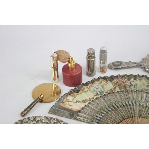 443 - 25 x Assorted Vintage LADIES VANITY Inc Hair Brush, Fan, Manicure Set Etc