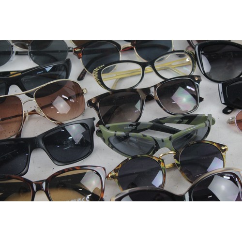 449 - 50 x Assorted SUNGLASSES Inc Michael Kors, Calvin Klein, Revlon etc