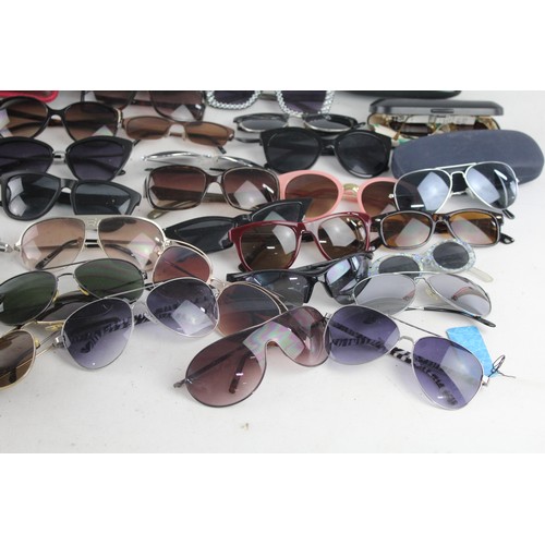 465 - 50 x Assorted SUNGLASSES Inc Lacoste, Michael Kors, Guess etc