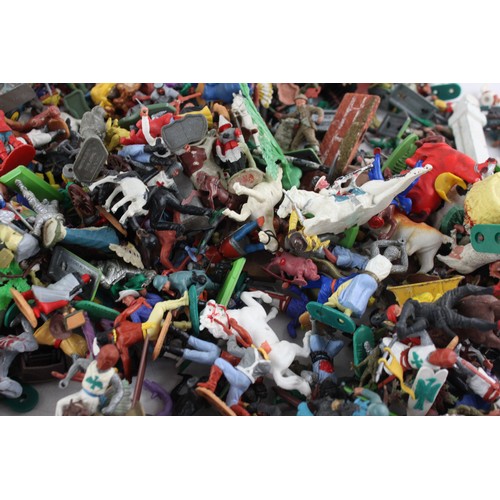 483 - Job Lot Assorted PLASTIC FIGURES Inc Solider, Cowboys, Horses Etc