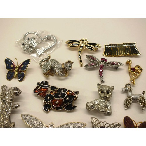 199 - JOB LOT OF ANIMAL RELATED BROOCHES - SOME AS FOUND