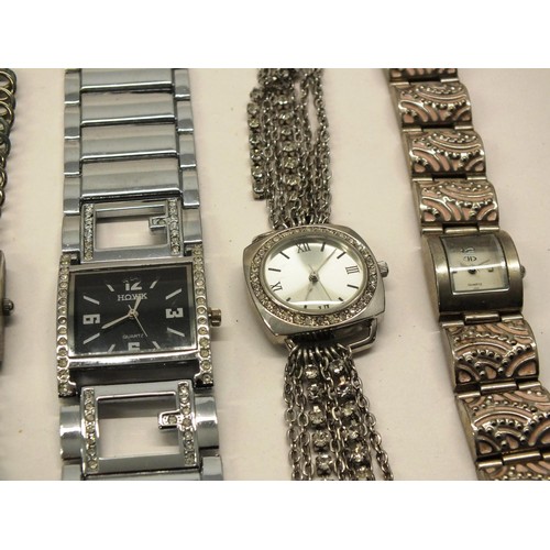 300 - 14 x LADIES SILVER TONE BRACELET QUARTZ WATCHES