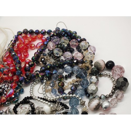 335 - BAG FULL OF COSTUME JEWELLRY INCLUDING GLASS, FOIL NECKLACES, BRACELETS ETC