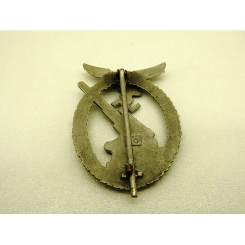 45 - GERMAN LUFTWAFFE GUNNERS BADGE MAKER MAKRED R.O