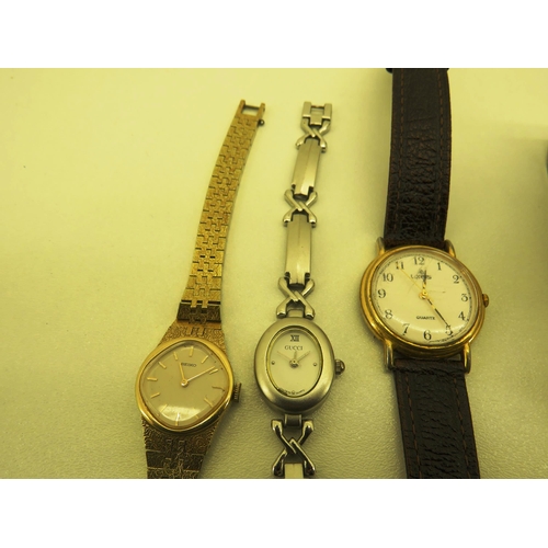 87 - SELECTION OF LAIDES AND MENS WATCHES IN WORKING ORDER INCLUDES SEIKO DATE WATCH AND CASIO DIGITAL