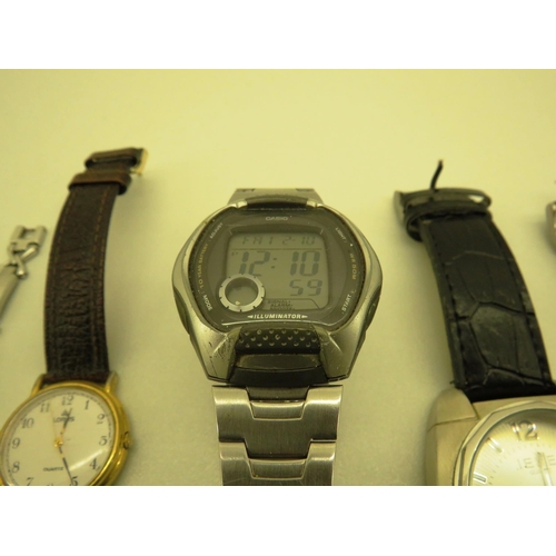 87 - SELECTION OF LAIDES AND MENS WATCHES IN WORKING ORDER INCLUDES SEIKO DATE WATCH AND CASIO DIGITAL