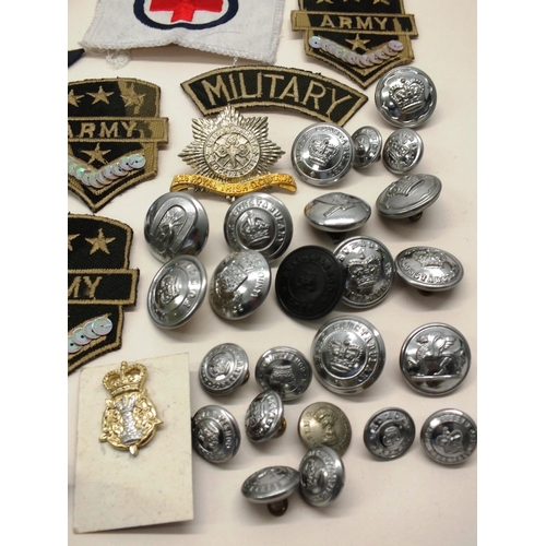 10 - JOB LOT OF MISCELLANEOUS MEDALS, BADGES, BUTTONS ETC