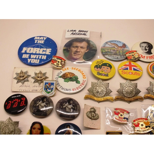 17 - 60 x VARIOUS MISCELLANEOUS BADGES- FOOTBALL ETC