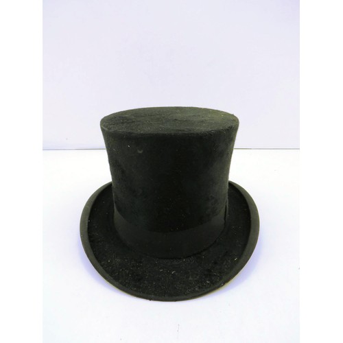 166 - ORIGINAL VELVET LADIES TOP HAT 