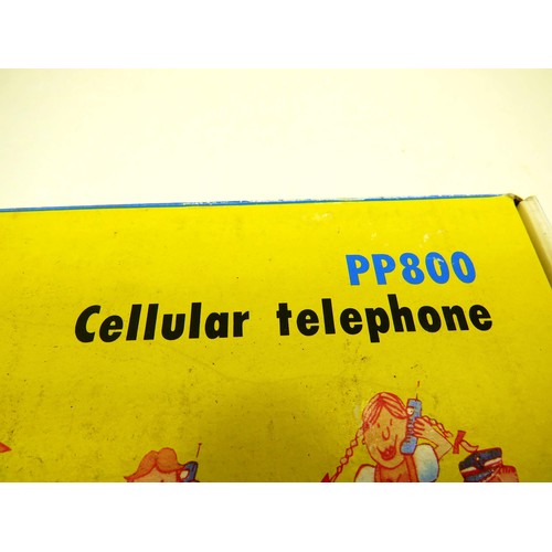 181 - PP800 VINTAGE CELLULAR PHONE BOXED