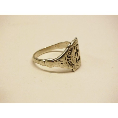 213 - VINTAGE SILVER RING SIZE X- 5.6G