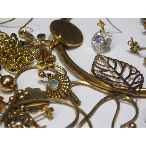 223 - ASSORTED GOLD COLOUR JEWELLERY INCLUDES BRACELETS, NECKLACES, EARRINGS ETC