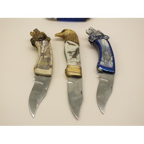 298 - COLLECTION OF POCKET KNIVES, ORNAMENTAL DAGGERS ETC INCLUDES FRANKLIN MINT, HOOF HANDLED and LAMBS F... 