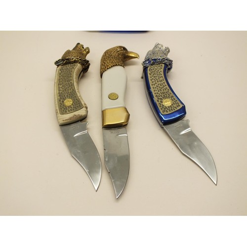 298 - COLLECTION OF POCKET KNIVES, ORNAMENTAL DAGGERS ETC INCLUDES FRANKLIN MINT, HOOF HANDLED and LAMBS F... 