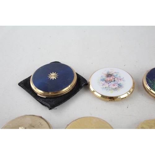 409 - 8 x Assorted Vintage STRATTON COMPACTS Inc Gold Tone, Figural etc