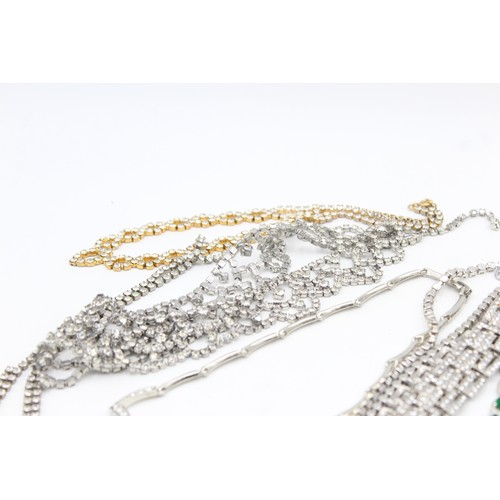 422 - 20 x assorted statement rhinestone necklaces including vintage and retro (656g)