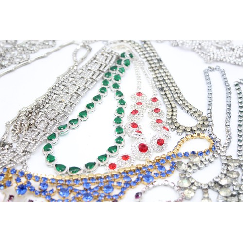 422 - 20 x assorted statement rhinestone necklaces including vintage and retro (656g)