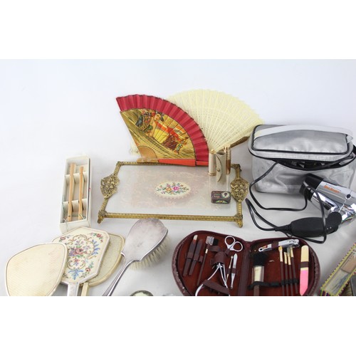 444 - 25 x Assorted Vintage LADIES VANITY Inc Ivorene Hand Fan, Manicure Sets Etc