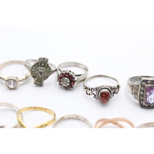 450 - 14 x .925 assorted rings including gemstone set (59g)