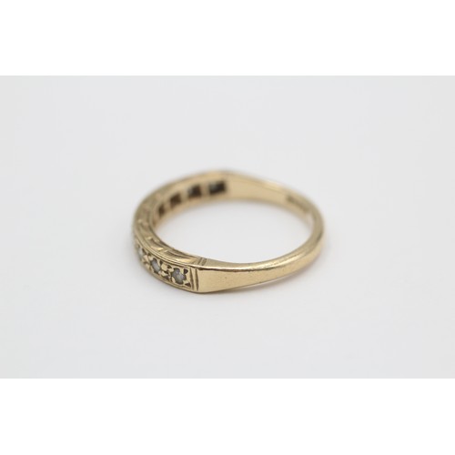 451 - 9ct gold diamond half eternity ring (2.3g) SIZE L