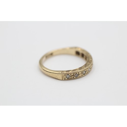 451 - 9ct gold diamond half eternity ring (2.3g) SIZE L