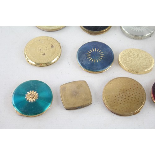 460 - 25 x Assorted Vintage Ladies Powder COMPACTS Inc Stratton, Mascot, Gold Tone Etc