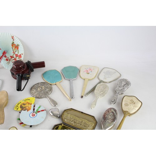 484 - 25 x Assorted Vintage LADIES VANITY Inc Hairdryer, Hand Mirrors Etc