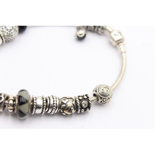 522 - .925 pandora bracelet with charms (58g)