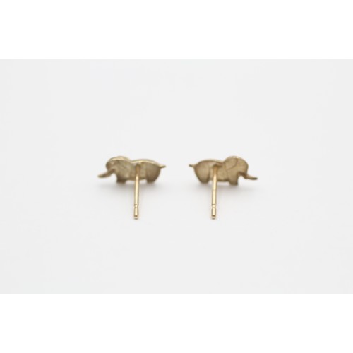 523 - 9ct gold elephant stud earrings (0.2g)