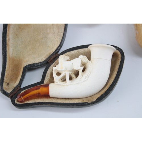 541 - 4 x Antique/Vintage MEERSCHAUM Estate Smoking Pipes Inc Cased, Carved, Claw