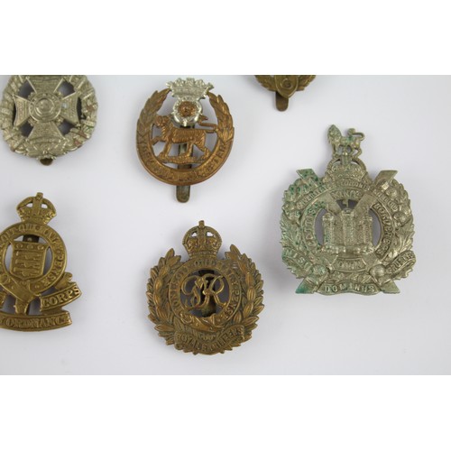 577 - 10 x Military Cap Badges Inc KOSB, Rifle Brigade, RAF, Etc