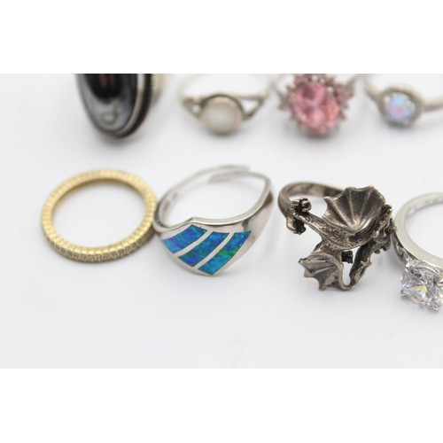 578 - 14 x .925 assorted rings including gemstone set (56g)