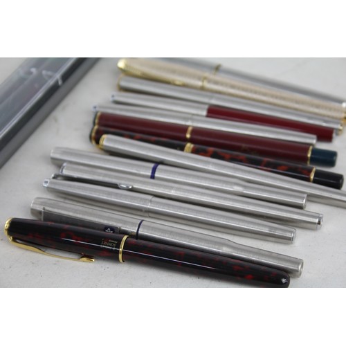 601 - 14 x Assorted PARKER Rollerball / Felt Pens Inc Vintage, Boxed, Jotter Etc