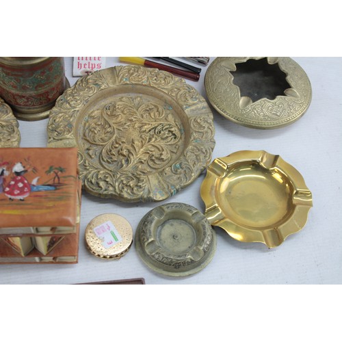 608 - 25 x Assorted TOBACCIANA Inc Brass, Wooden Cigar Boxes, Ash Trays Etc