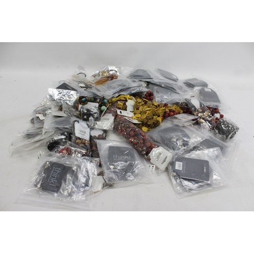 614 - 5kg assorted deadstock/retail jewellery