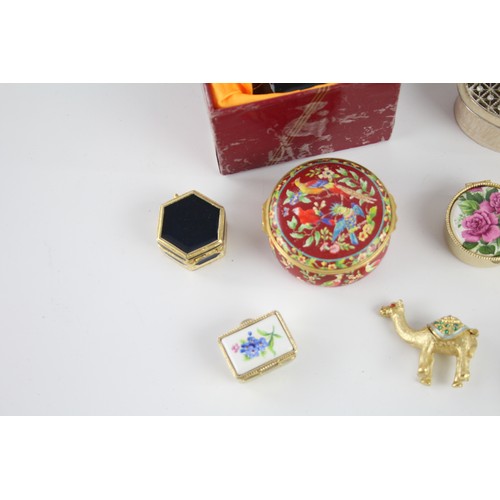 620 - 11 x Assorted Vintage PILL / TRINKET BOXES Inc Enamel, Porcelain, Boxed