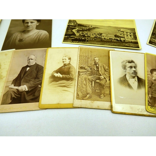 160 - SELECTION OF ANTIQUE BLACK AND WHITE PHOTOGRAPHS AND CABINET CARDS