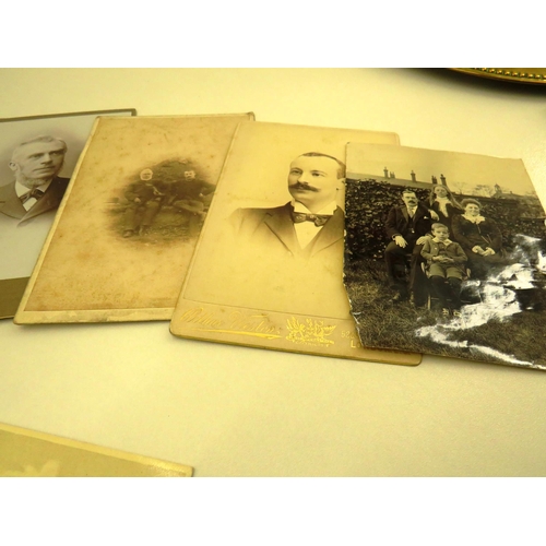 160 - SELECTION OF ANTIQUE BLACK AND WHITE PHOTOGRAPHS AND CABINET CARDS