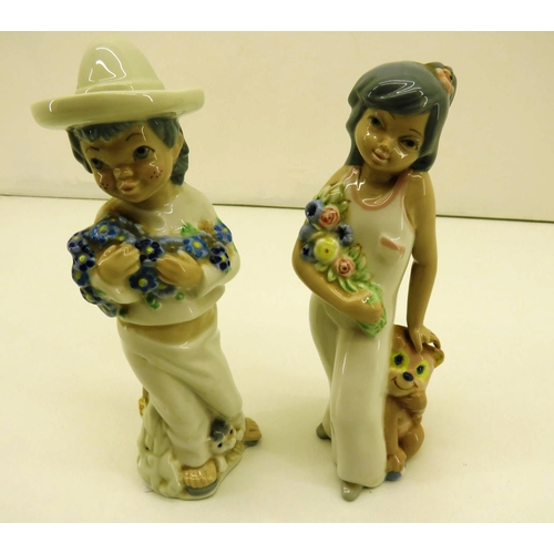 72 - TWO SPANISH CASADES VINTAGE PORCELAIN FIGURES