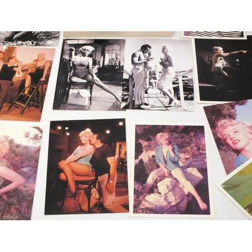 28 - MARILYN MONROE POSTCARDS APPROXIMATELY 50