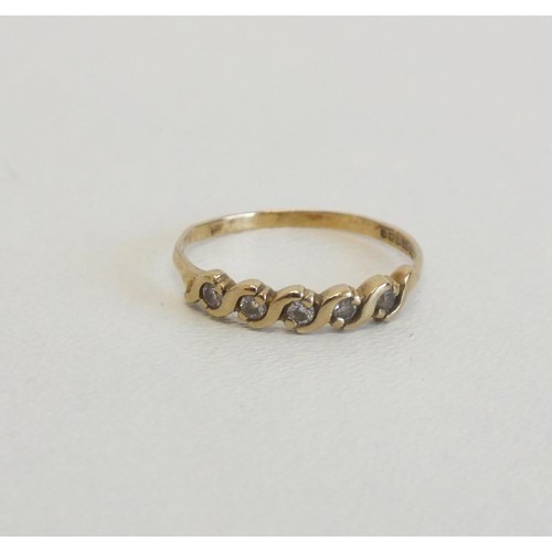 120 - 9CT GOLD ETERNITY RING SIZE P, 1.1g