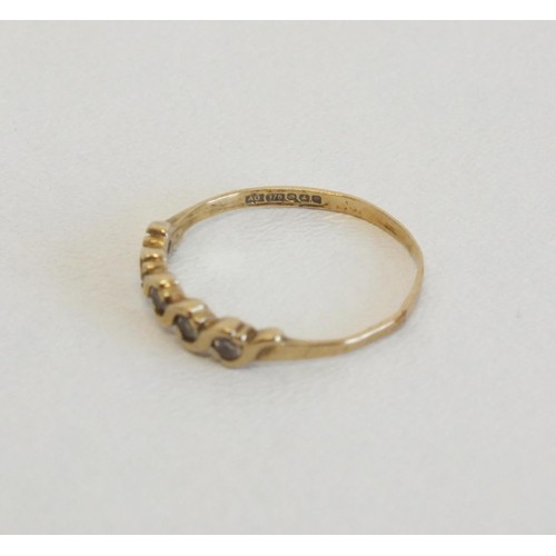 120 - 9CT GOLD ETERNITY RING SIZE P, 1.1g