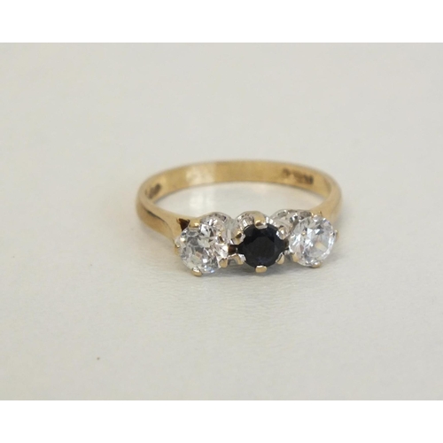 230 - 9CT GOLD RING SAPPHIRE WITH TWO CZ STONES - SIZE M, 2.3G