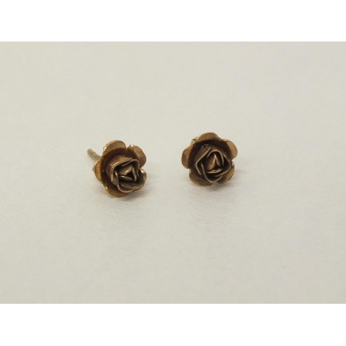 35 - VINTAGE 9ct ROSE GOLD STUD EARRINGS 0.7g