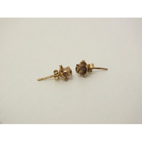 35 - VINTAGE 9ct ROSE GOLD STUD EARRINGS 0.7g