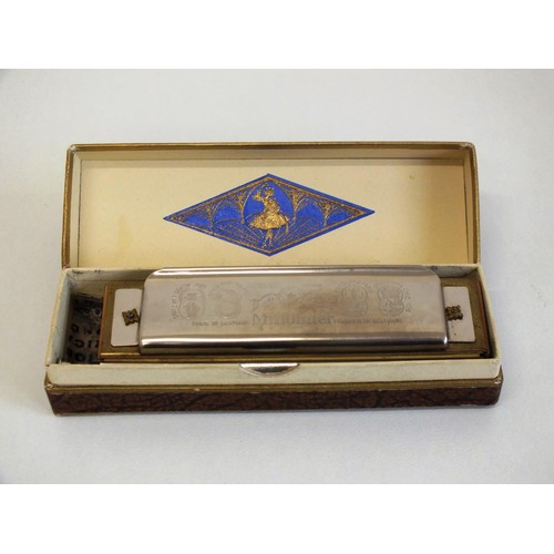 90 - VINTAGE GERMAN M.HONER HARMONICA PRE WARE WITH STAR OF DAVID IN ORIGINAL BOX WITH ORIGINAL WAX PAPER... 