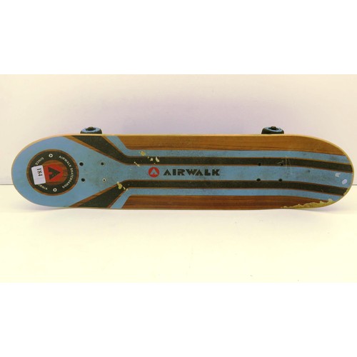 184 - AIRWALK SKATEBOARD