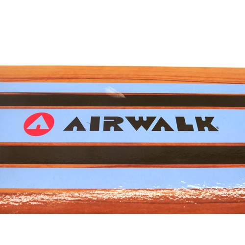 184 - AIRWALK SKATEBOARD