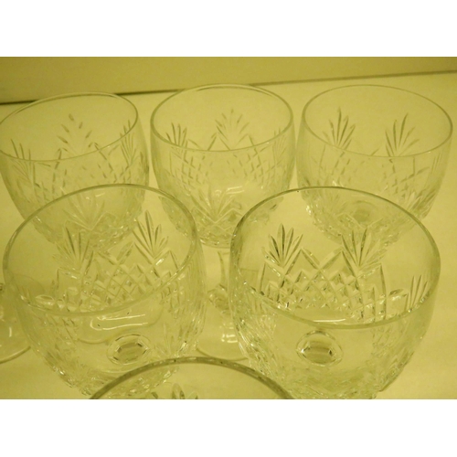 399 - CRYSTAL SELECTION WINE GLASSES, FLUTES AND OTHERS - 25 IN TOTAL